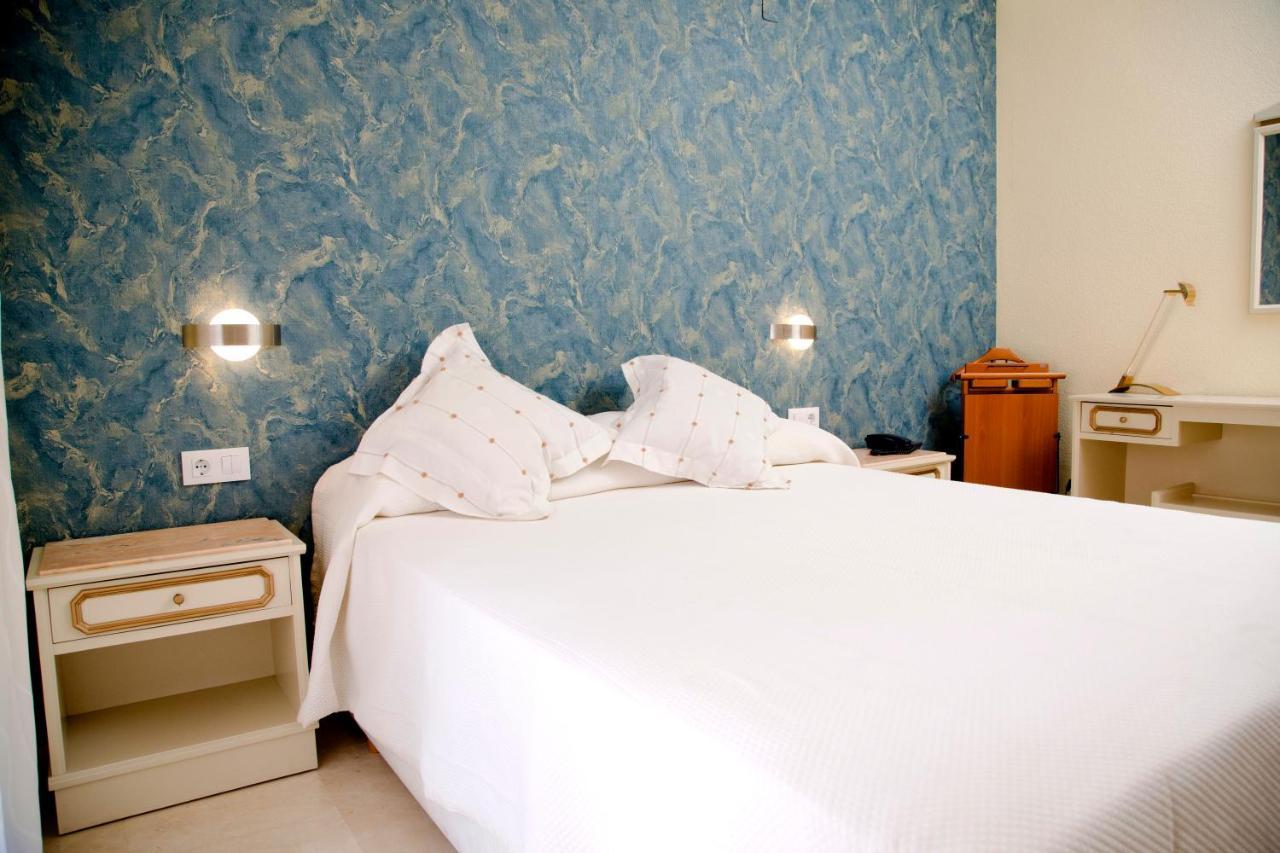 Hotel Reina Victoria Hellín Extérieur photo